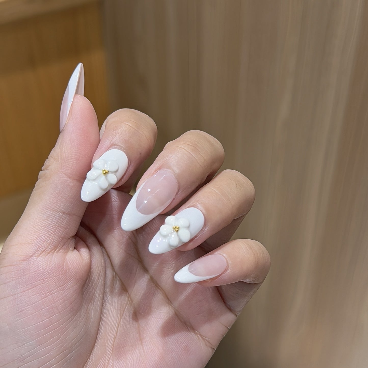Champagne Petal