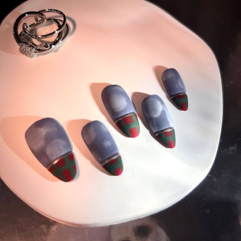 Detachable Clip On 2-in-1 Style Press-on nails