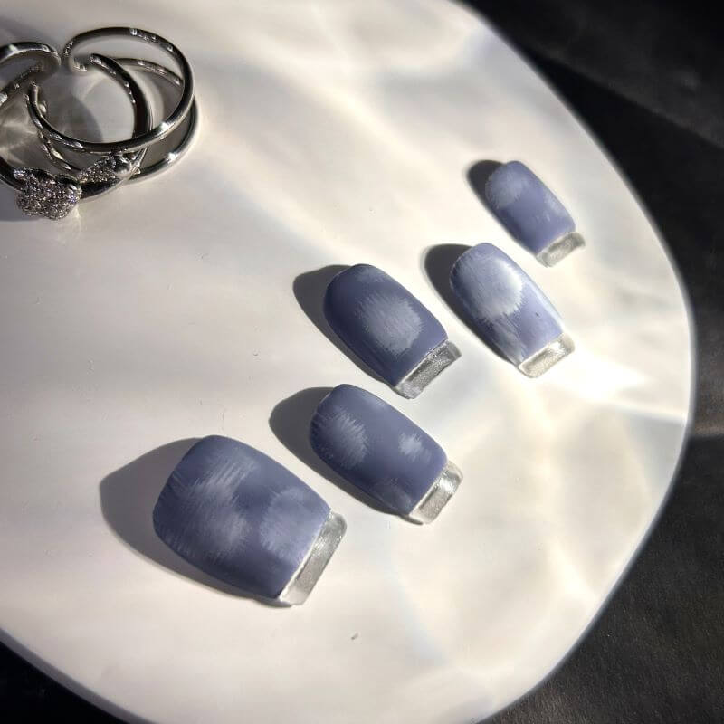 Detachable Clip On 2-in-1 Style Press-on nails
