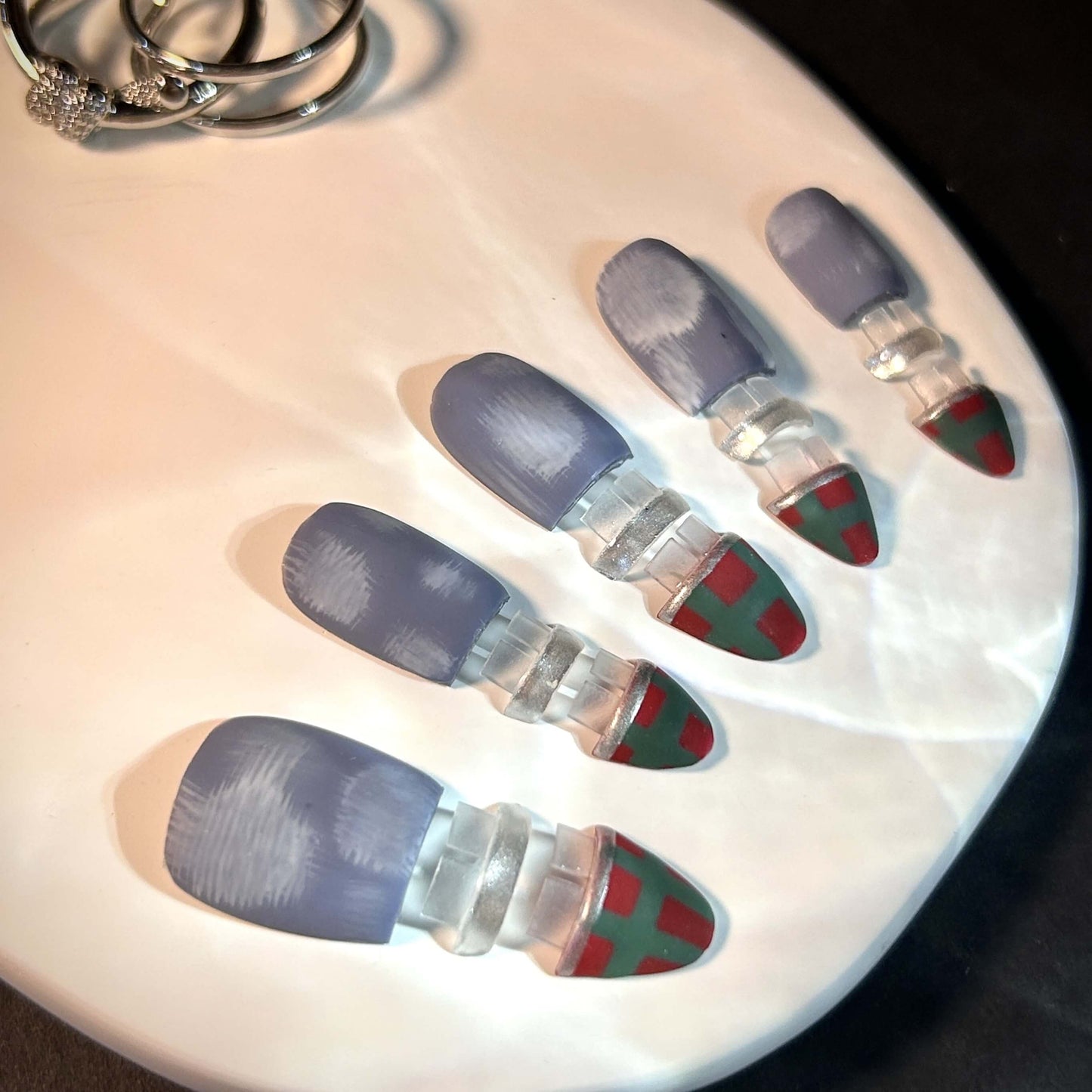 Detachable Clip On 2-in-1 Style Press-on nails