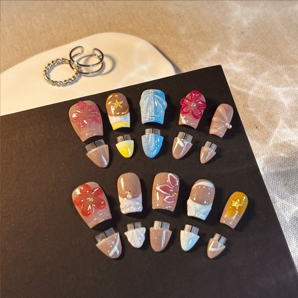 Detachable Clip On 2-in-1 Style Press-on nails