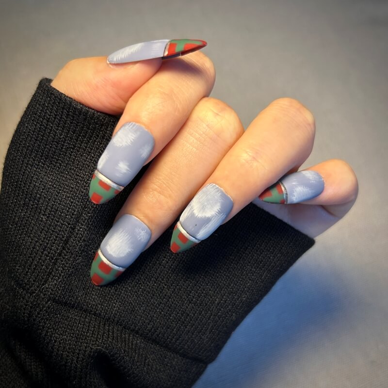 Detachable Clip On 2-in-1 Style Press-on nails