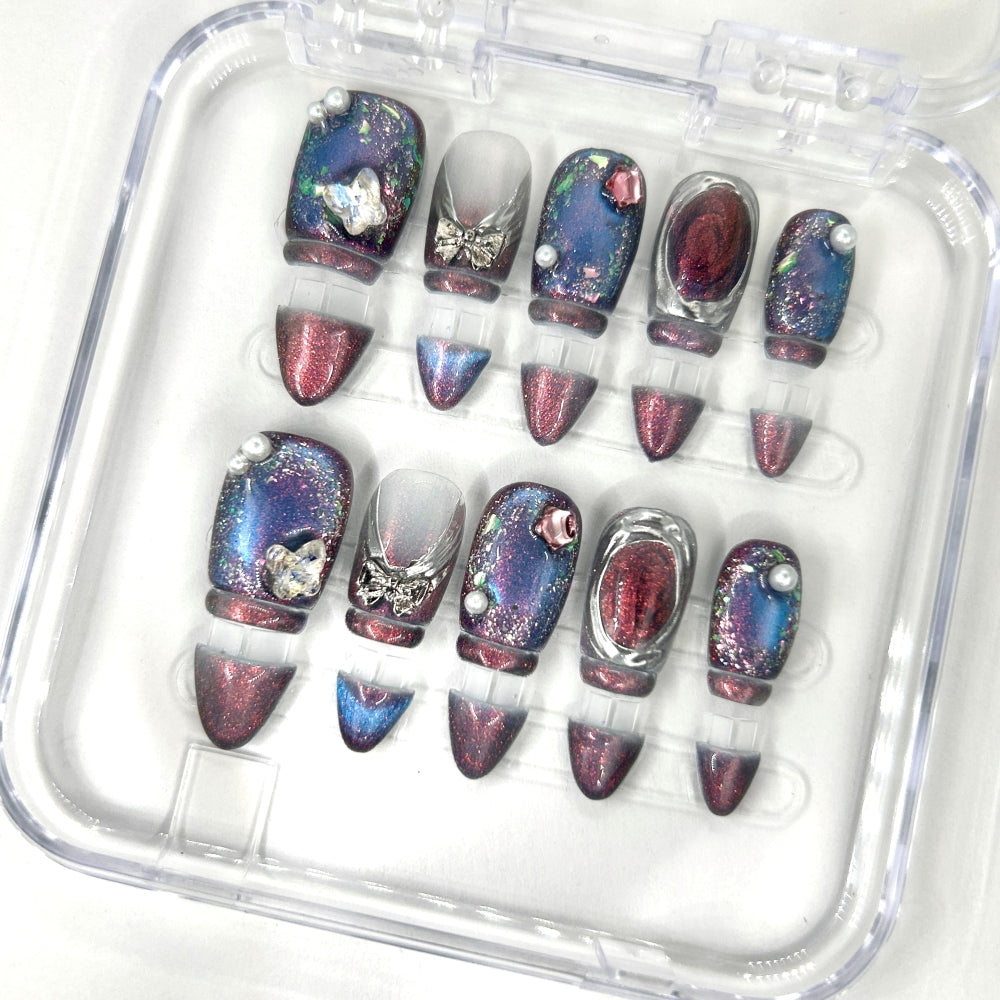 Detachable Clip On 2-in-1 Style Press-on nails