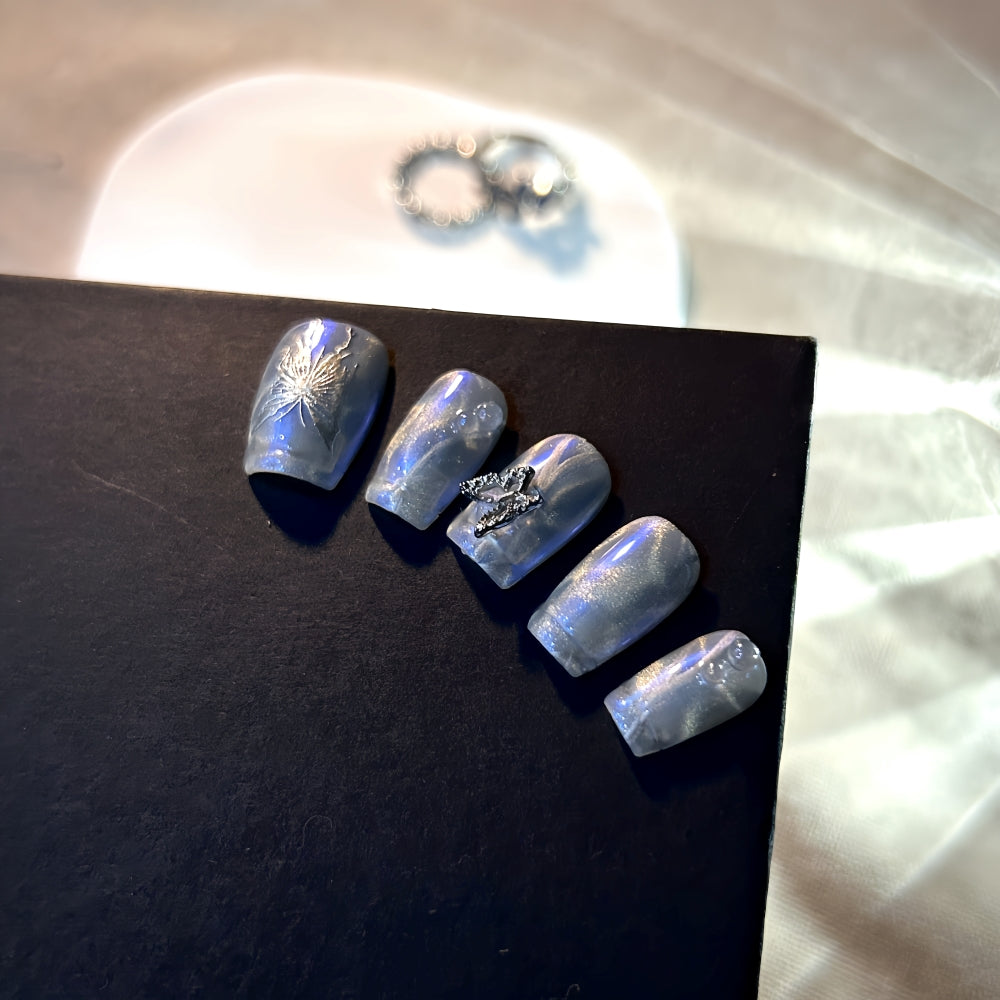 Butterfly's Curse Detachable Clip-on Nails