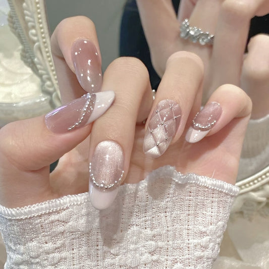 Pearl Lumière Cat-Eye French Press-On Nails